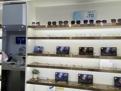 -视野联行眼镜·蔡司·控优点授权(长白万象汇店)
