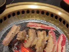 -山川小町·极番烧肉(新地假日广场店)