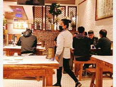 大堂-白氏兄弟烧烤(富康路总店)