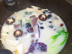 -咕嘟草帽鱼·牛奶一样的鲜鱼汤(包河万达广场创始店)