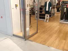 -优衣库(天津鲁能城购物中心店)