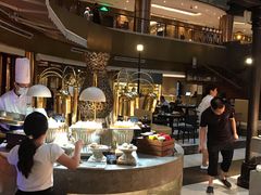 自助取餐区-圆顶阁西餐厅(郑州索菲特国际饭店 )