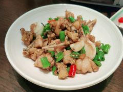 青椒紫苏炒美蛙-芙蓉堂(武汉天地店)