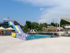 -太阳岛沙滩泳场水上乐园