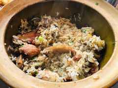 黄鳝叉烧双拼饭-红星光发煲仔饭(文海店)