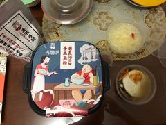 -呷佬·长沙手工米粉(金沙江路店)