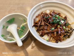 -佬钱湾仔(衣裳街店)