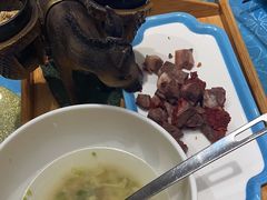 -乔家小院•非遗驴肉•青岛菜(滨河路店)