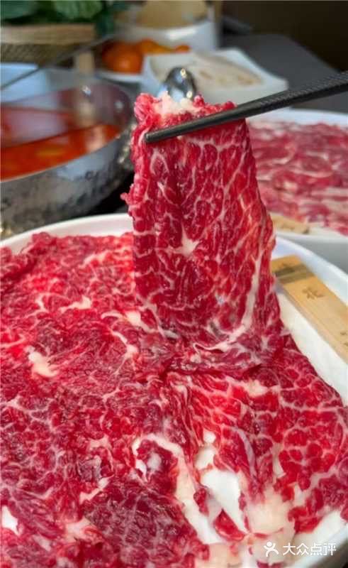 舍下火锅：味蕾的奇幻冒险，一口就爱到疯狂！