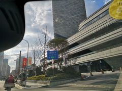 -白玉兰广场停车场