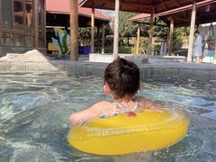 -金孔雀温泉旅游度假村