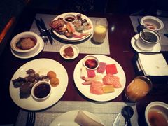 -荣誉国际酒店-云顶旋转餐厅