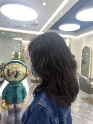 -DO A HAIRSTYLE