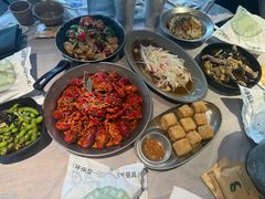-巴厘龙虾·榜首油焖大虾(音乐学院·沿江酒馆店)
