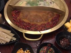 -重庆爽翻天老火锅(临平万达广场店)