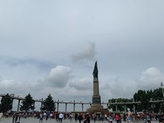 -人民防洪胜利纪念塔