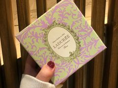 -ladurée(戴高乐机场T 2F店)