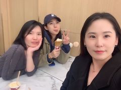 -哈根达斯(芳圆里店)