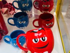 -m豆巧克力世界(上海世茂广场店)