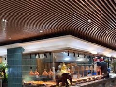 -金马门国际美食百汇(珞喻路店)