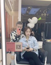 点击看大图 -CE·专业蛋白•羽毛接发·潮色烫染品牌店