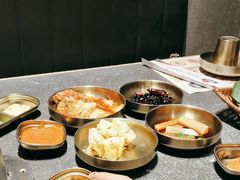 -草家酱蟹炭火烤肉店(珲春南路二店)