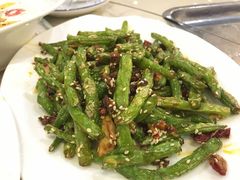 -马尔龙新疆饭店·清真(瑞景店)