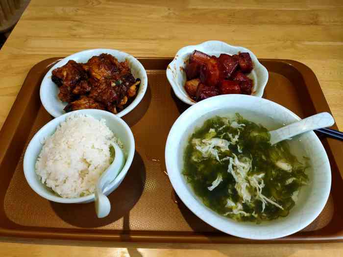 源尚大食堂(中江路店)-"公司附近的店,开了没多久,去过几次还不错.