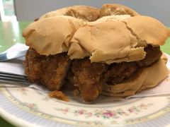 猪扒包-胜利茶餐室