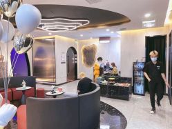 -TOP HAIR SALON