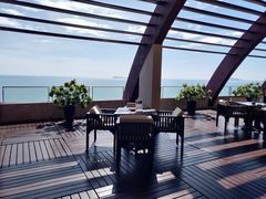 -三亚湾海居铂尔曼度假酒店