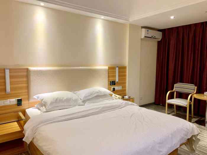 索顿酒店(汕头高铁站店)