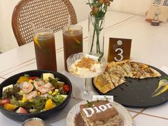 -香梨观景餐厅(西街店)