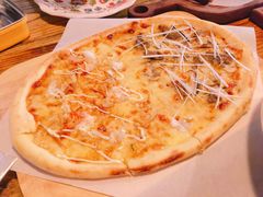 -I HOLIC艾豪丽披萨(KKone店)