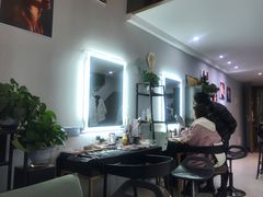 -ME觅妆·定制美妆·彩妆私教(菱角湖店)