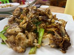 黑椒鱼骨-红日饭店(裕隆三路店)