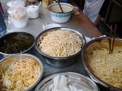 自助取餐区-找不到凉面(新都粮食局毗河油厂职工宿舍大院店)