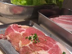-蚂蚁洞·烤肉大营地(上海静安大悦城店)