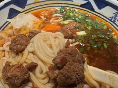 -鑫花溪牛肉米粉(东环大润发店)