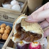 添好运在上海的几家分店，都开在热门商圈的大型商厦里