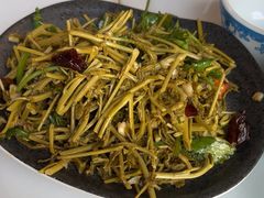 -红井路游艺炖锅·音乐餐吧(十渡店)