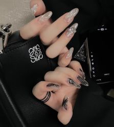-甲·铺轻奢美甲美睫