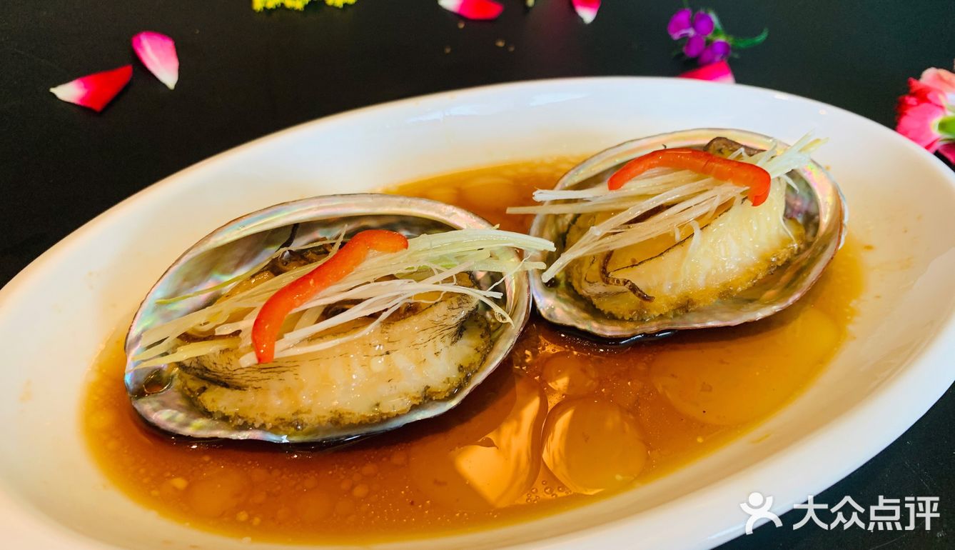 豆卜火腩焖石斑一般般，不是不过服务