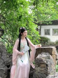 -洛水阁·汉服妆造体验馆(山塘街店)