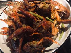 -虾弄弄海派小龙虾·牛羊蝎子火锅