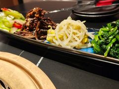 -山川小町·极番烧肉(新地假日广场店)