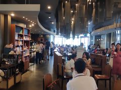 大堂-星巴克臻选(深圳龙岗万科店)