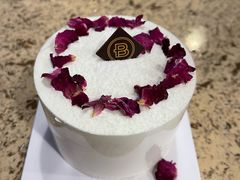 荔枝玫瑰蛋糕-巴黎贝甜(龙之梦购物中心虹口店)