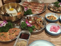 -明洞阿姨·韩式酱蟹烤肉·创意料理(三元桥店)