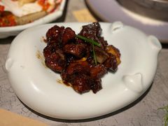 -穹六人间 people 6(岳阳路店)